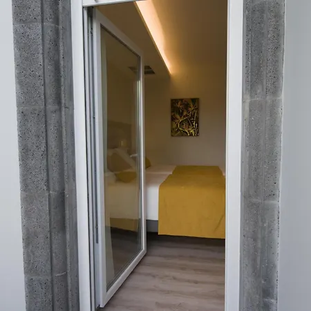 Rosa Garden Retreat *